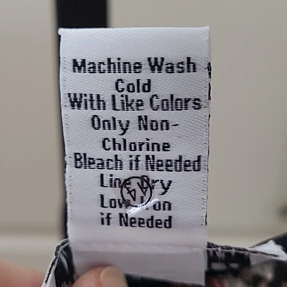 SERENGETI Silky Abstract Pattern Long Sleeve Pull-Over Blouse Size XL - Picture 4 of 7